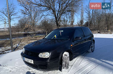 Хетчбек Volkswagen Golf 2000 в Першотравенську