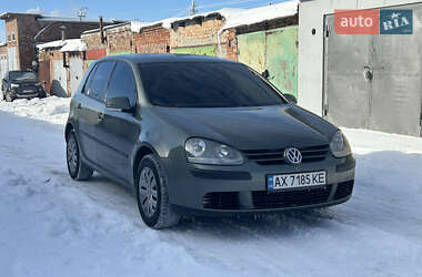 Хетчбек Volkswagen Golf 2004 в Полтаві