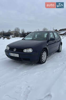 Хэтчбек Volkswagen Golf 2001 в Хмельницком