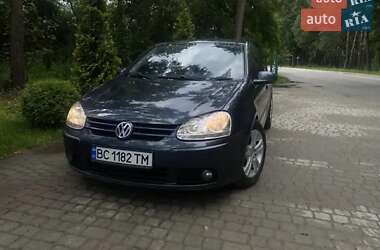 Хэтчбек Volkswagen Golf 2005 в Зборове