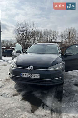 Универсал Volkswagen Golf 2017 в Киеве