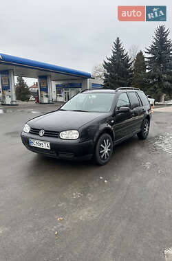 Универсал Volkswagen Golf 2000 в Городке