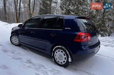 Хетчбек Volkswagen Golf 2006 в Тернополі
