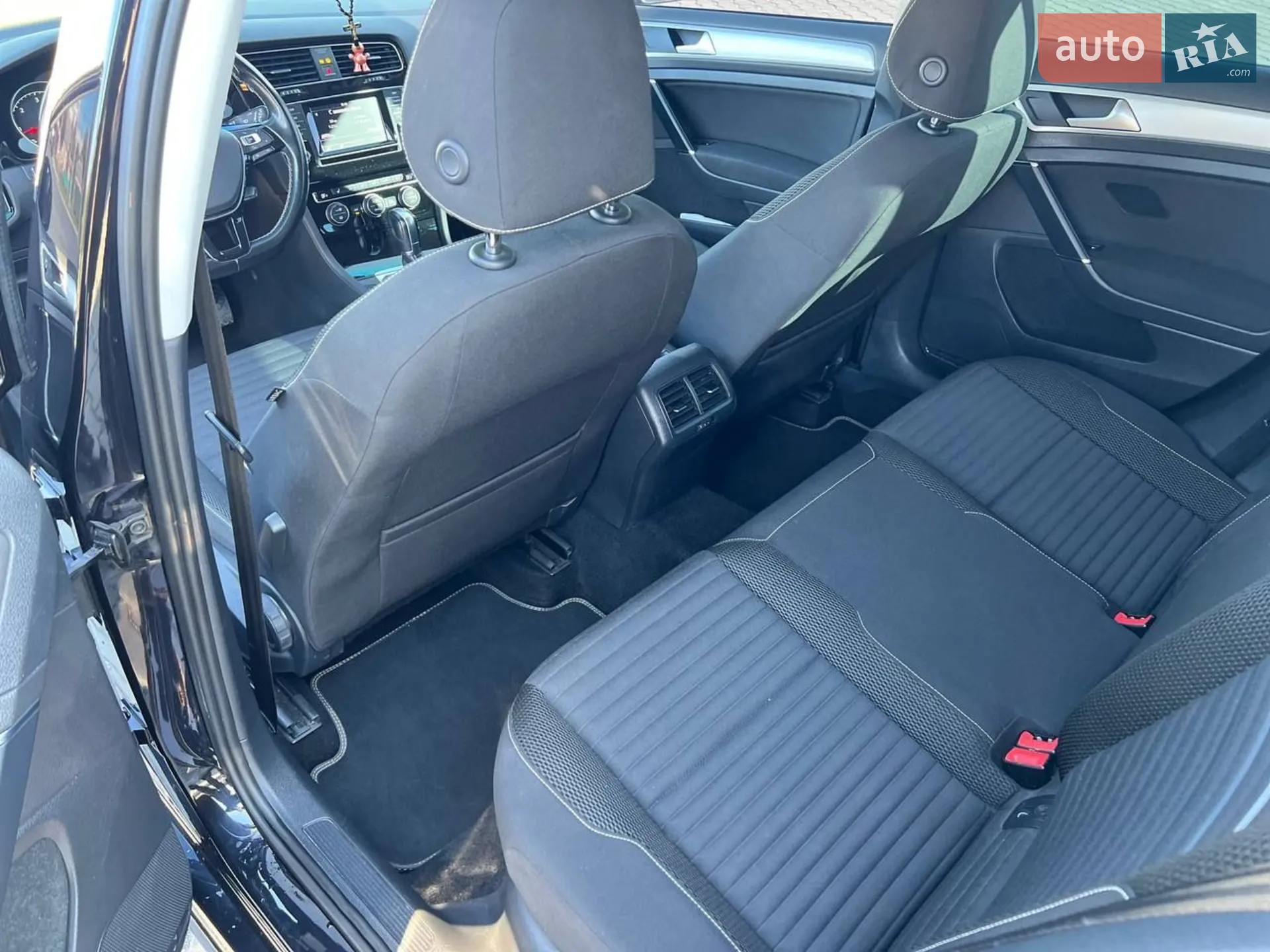 Volkswagen Golf 2014 VIN WVWZZZAUZFP545289 фото оголошення 8 з 15