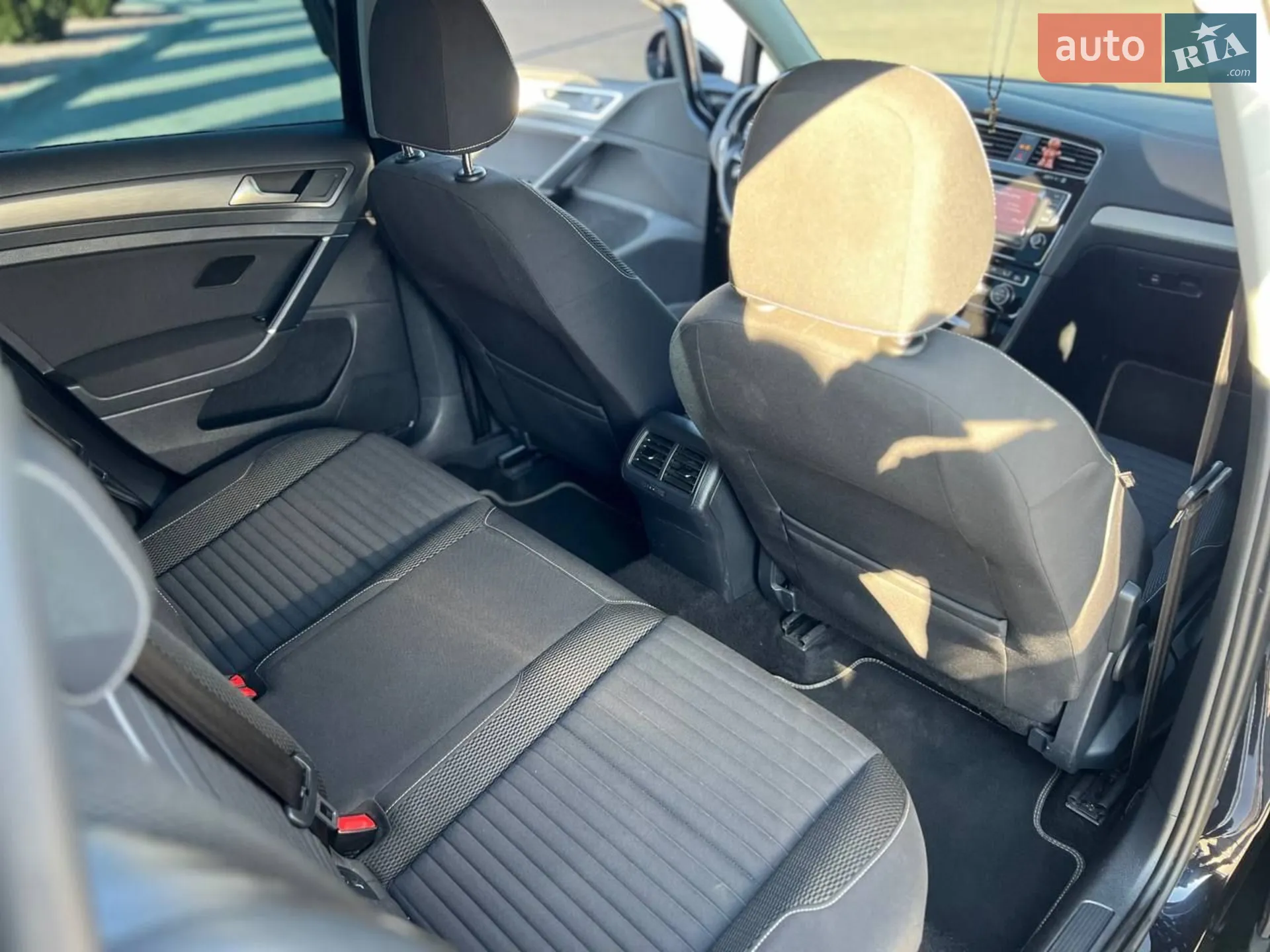 Volkswagen Golf 2014 VIN WVWZZZAUZFP545289 фото оголошення 6 з 15