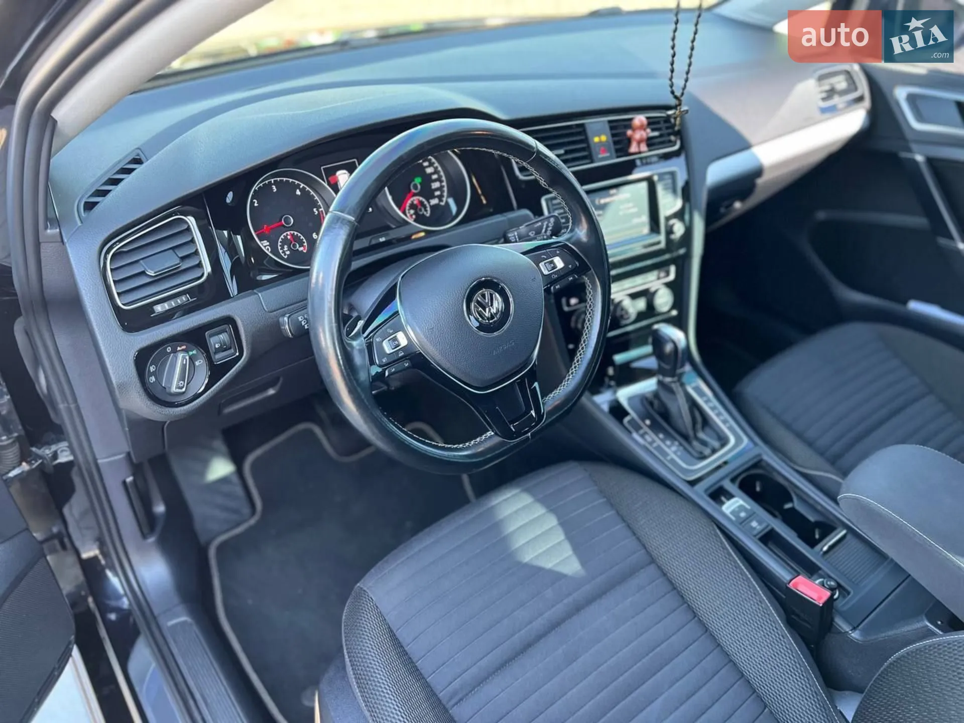 Volkswagen Golf 2014 VIN WVWZZZAUZFP545289 фото оголошення 9 з 15