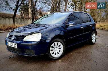 Хэтчбек Volkswagen Golf 2005 в Львове