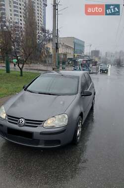 Хэтчбек Volkswagen Golf 2007 в Киеве