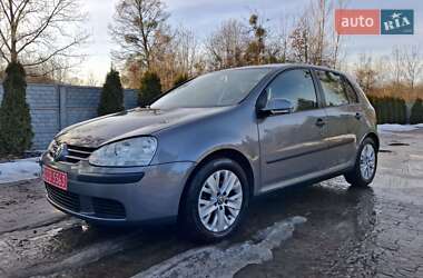 Хетчбек Volkswagen Golf 2006 в Жовкві