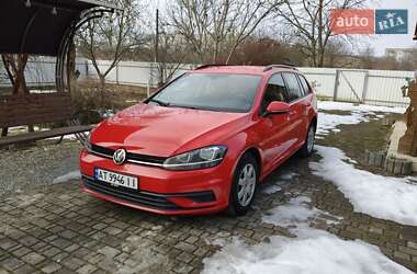 Універсал Volkswagen Golf 2017 в Калуші