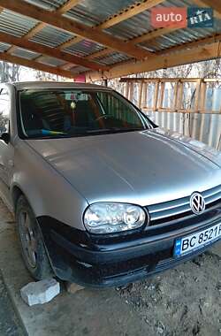 Хэтчбек Volkswagen Golf 2002 в Добромиле