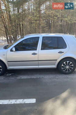 Хетчбек Volkswagen Golf 2002 в Славуті
