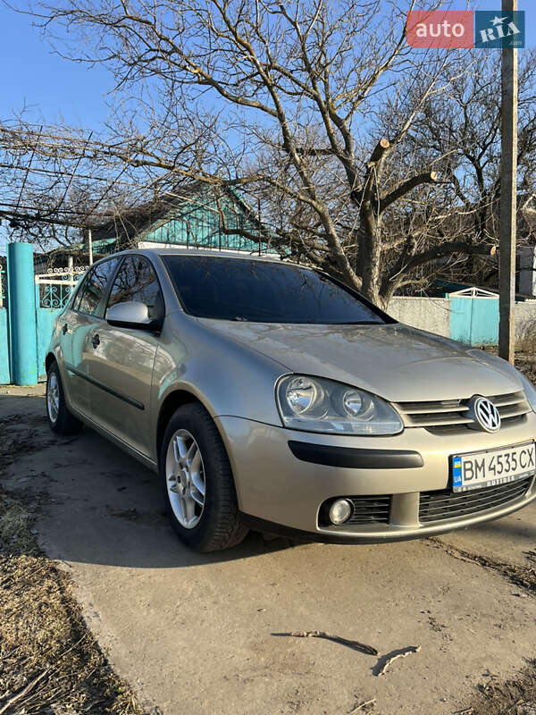 Volkswagen Golf 2004