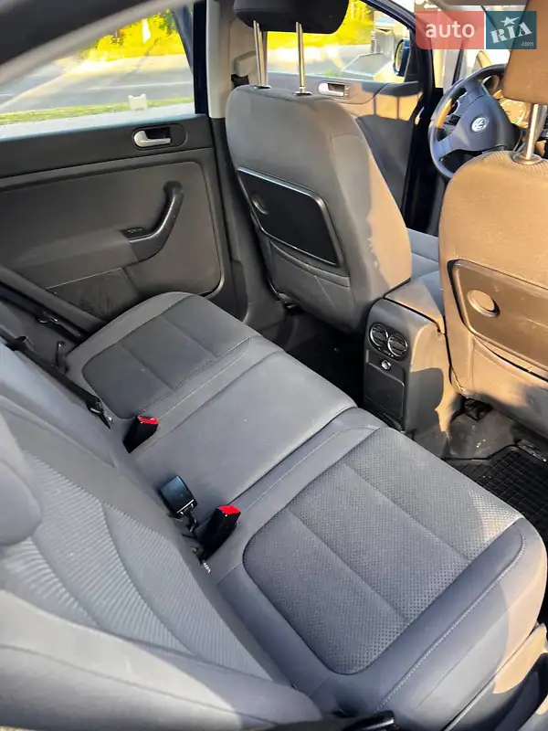 Volkswagen Golf 2005 VIN WVWZZZ1KZ6W550765 фото оголошення 3 з 51