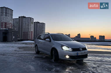 Універсал Volkswagen Golf 2011 в Києві