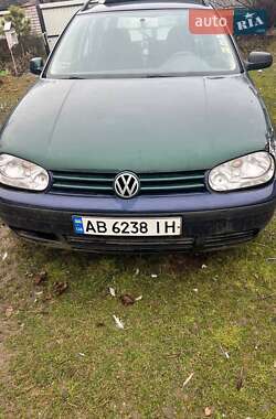 Универсал Volkswagen Golf 1999 в Томашполе