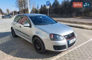 Хэтчбек Volkswagen Golf 2004 в Львове