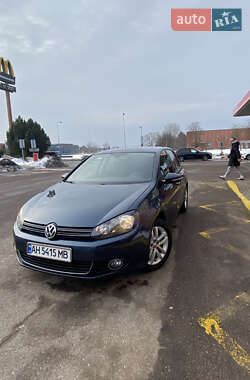 Хетчбек Volkswagen Golf 2011 в Дніпрі
