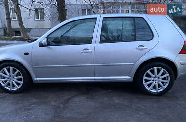 Хетчбек Volkswagen Golf 2002 в Хмельницькому
