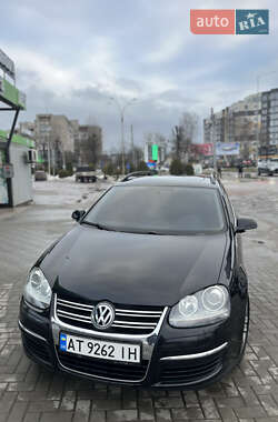 Універсал Volkswagen Golf 2009 в Івано-Франківську