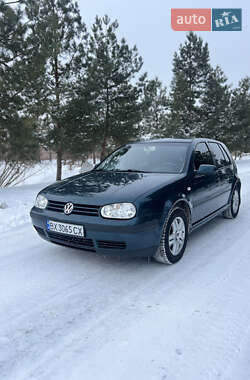 Хэтчбек Volkswagen Golf 2001 в Полонном