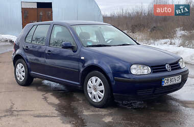 Хэтчбек Volkswagen Golf 2002 в Чернигове