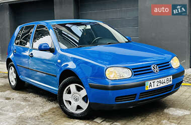 Хетчбек Volkswagen Golf 2001 в Івано-Франківську