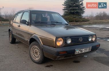 Хетчбек Volkswagen Golf 1987 в Горохові