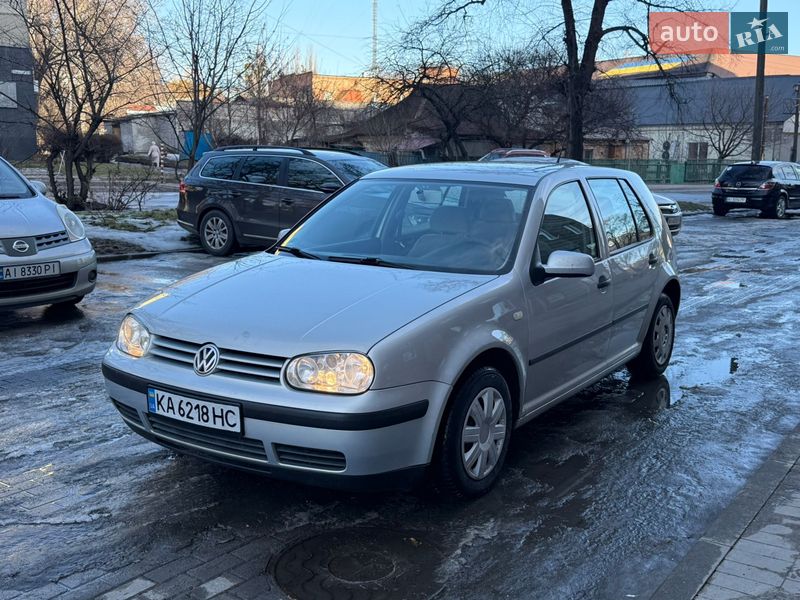 Volkswagen Golf 2000