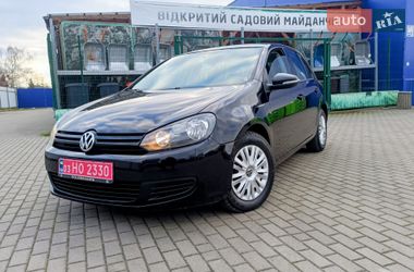 Хэтчбек Volkswagen Golf 2009 в Дубно