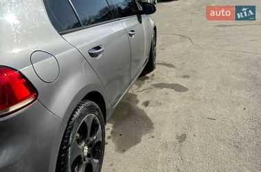 Хэтчбек Volkswagen Golf 2010 в Хмельницком