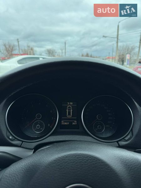 Универсал Volkswagen Golf 2010 в Кривом Роге
