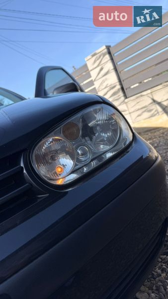 Хэтчбек Volkswagen Golf 2002 в Стрые