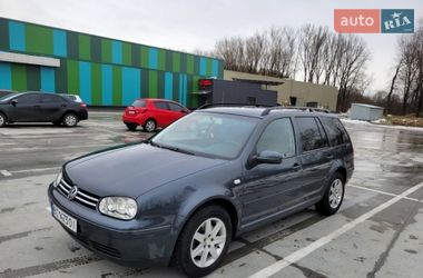 Універсал Volkswagen Golf 2003 в Дрогобичі