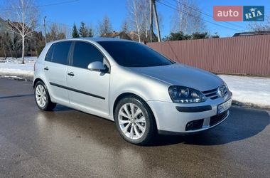 Хетчбек Volkswagen Golf 2003 в Сумах