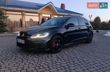 Хетчбек Volkswagen Golf 2018 в Долині