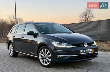 Универсал Volkswagen Golf 2020 в Стрые