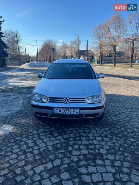 Volkswagen Golf