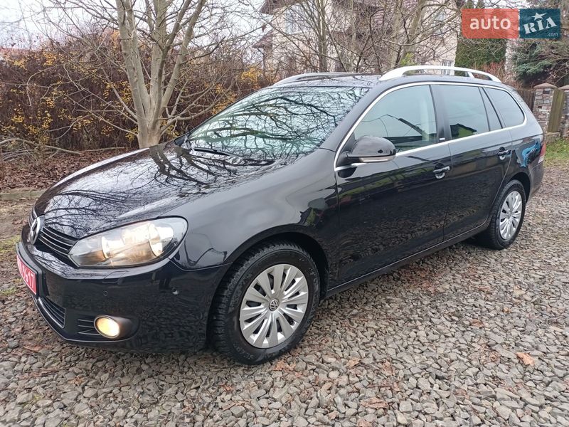 Универсал Volkswagen Golf 2011 в Луцке