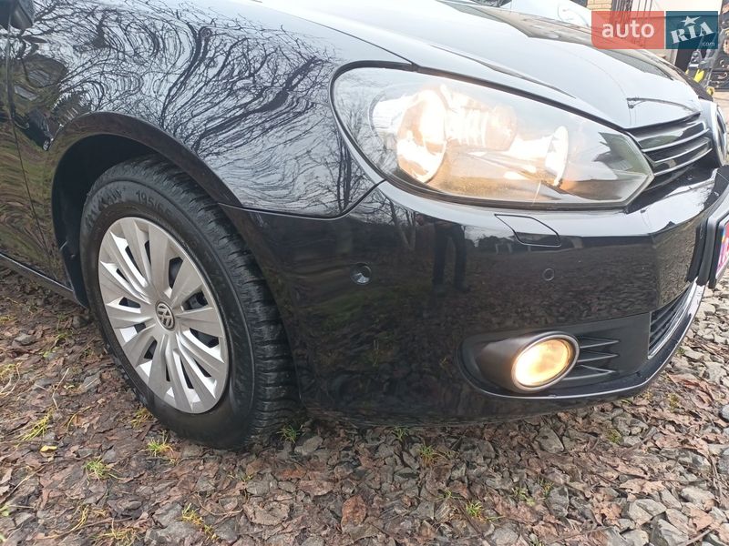 Универсал Volkswagen Golf 2011 в Луцке