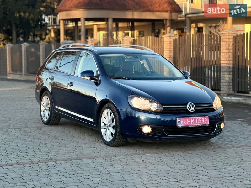 Универсал Volkswagen Golf 2011 в Староконстантинове