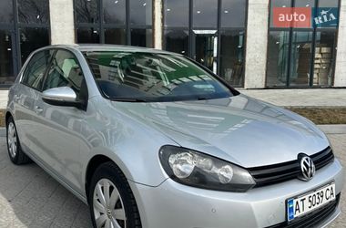 Хэтчбек Volkswagen Golf 2010 в Львове