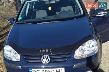 Хетчбек Volkswagen Golf 2005 в Сколе