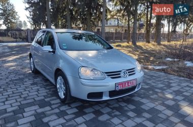Хетчбек Volkswagen Golf 2006 в Старокостянтинові
