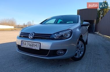 Хэтчбек Volkswagen Golf 2009 в Новоукраинке