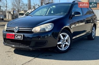 Універсал Volkswagen Golf 2011 в Києві