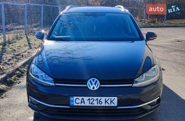Універсал Volkswagen Golf 2018 в Смілі