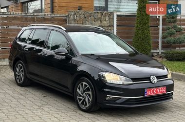 Універсал Volkswagen Golf 2019 в Стрию