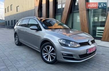 Універсал Volkswagen Golf 2015 в Луцьку
