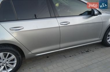 Хэтчбек Volkswagen Golf 2015 в Новоднестровске